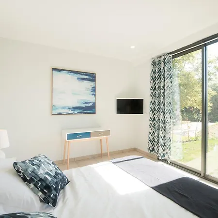 Le Lumineux Avec Jacuzzi Privatif Et Parking Prive Apartamento *